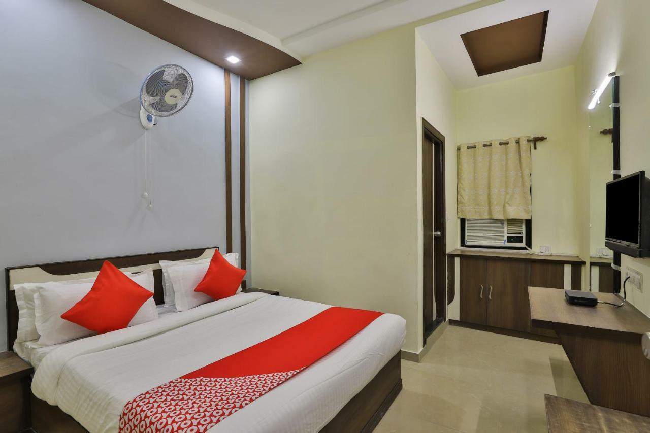 Oyo Flagship 19003 Hotel Rudra Mahal Ahmedabad Exterior photo
